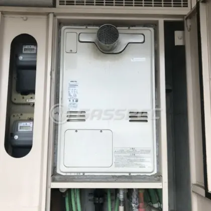 施工前の暖房熱源機（RUFH-V2403AT2-3）
