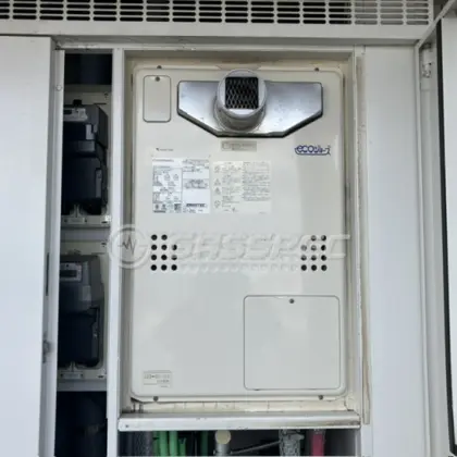施工前の暖房熱源機（GTH-C2439AWX3H-T）