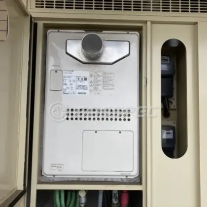 施工前の暖房熱源機（GTH-2417AWX3H-T）