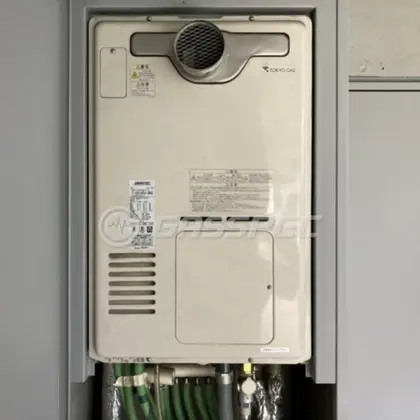 施工前の暖房熱源機（RUFH-V2400SAT2-6）