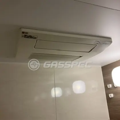 施工前の浴室乾燥機