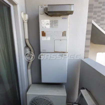 施工前の暖房熱源機（GTH-C2441AWX3H-L）
