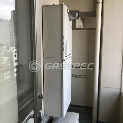 施工前の給湯器（RUF-A1600SAT）