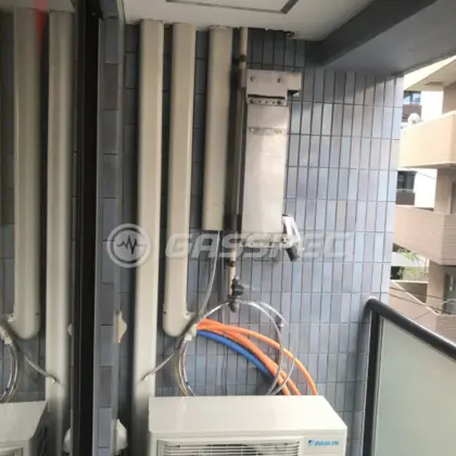 施工前の暖房熱源機（RUFH-V1613AA）