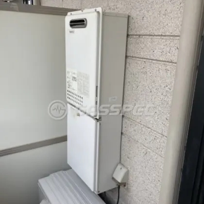 施工前の給湯器（GQ-1637WE）
