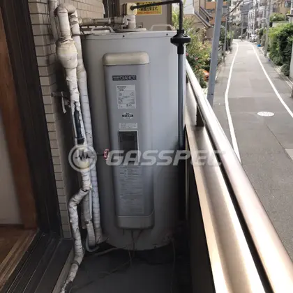 施工前の給湯器（SRG-3056M）