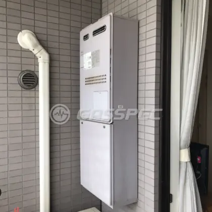 施工前の暖房熱源機（GTH-2434AWX3H）