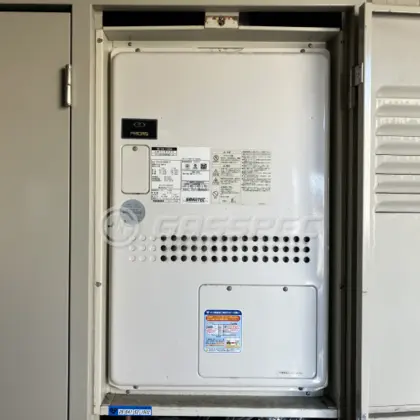 施工前の暖房熱源機（GTH-2417AWXD-H）