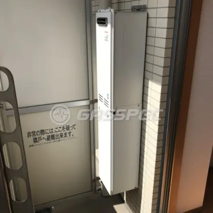 施工前の給湯器（RUX-VS1616W）