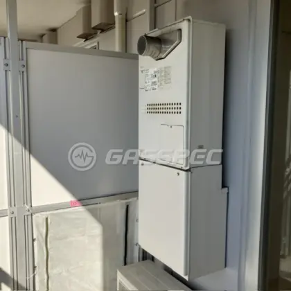 施工前の暖房熱源機（GTH-2434AWX3H-T）