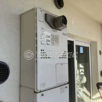 施工前の暖房熱源機（GTH-C2436AWX3H-T）