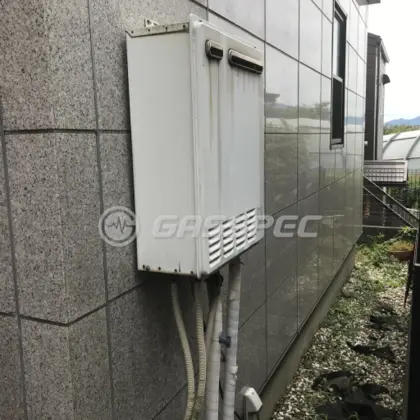 施工前の給湯器（FH-201AWD）