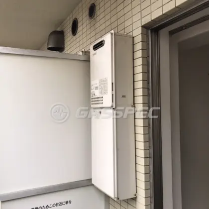 施工前の給湯器（GQ-1637WS）