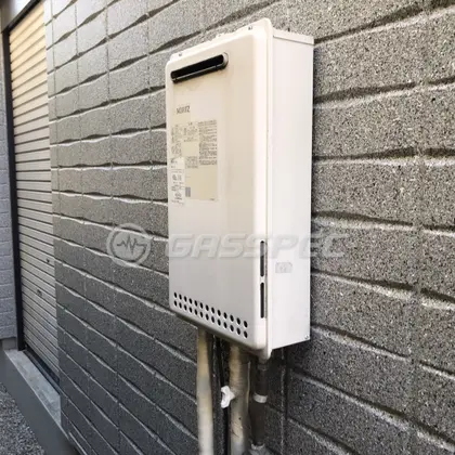 施工前の給湯器（GQ-1012WE）