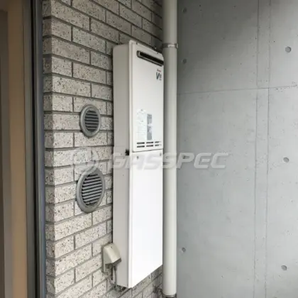 施工前の給湯器（RUK-V1610W）