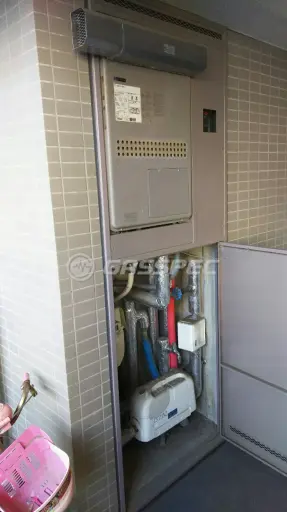 施工前の暖房熱源機（GTH-2413AWXH）