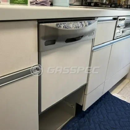 施工前のビルトイン食洗機（RKW-V45A-SV）
