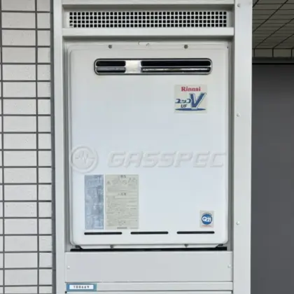 施工前の給湯器（RUF-V2405SAW）
