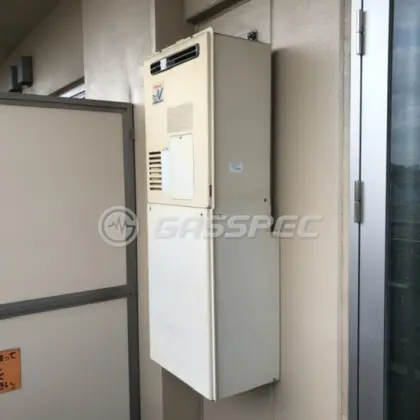 施工前の給湯器（RUFH-VD2400AW2-3）