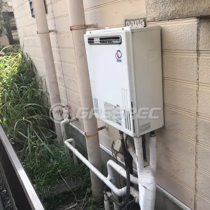 施工前の給湯器（GX-2400AW）