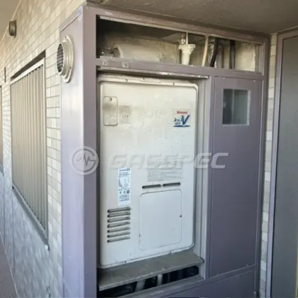 施工前の暖房熱源機（RUFH-V2400SAU2-3）