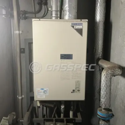 施工前の暖房熱源機（AT-241FFA-AL）