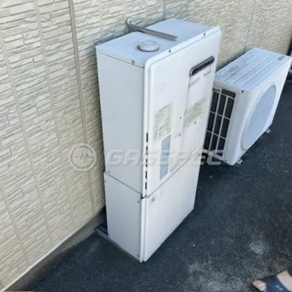 施工前の暖房熱源機（RH-K100W2-6）
