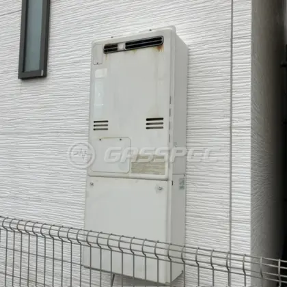 施工前の暖房熱源機（RUFH-V2403SAW2-6(B)）
