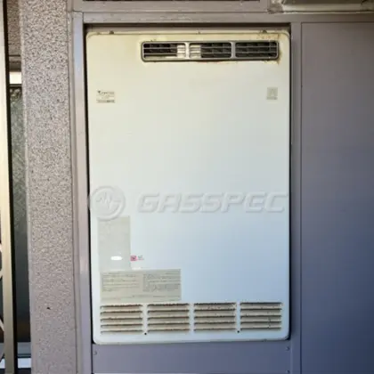 施工前の暖房熱源機（GTH-162AW-L）
