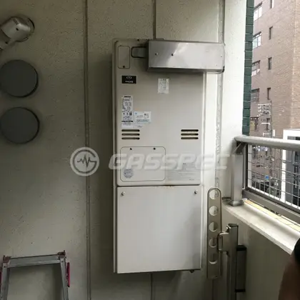 施工前の暖房熱源機（RUFH-V2403AA2-6）