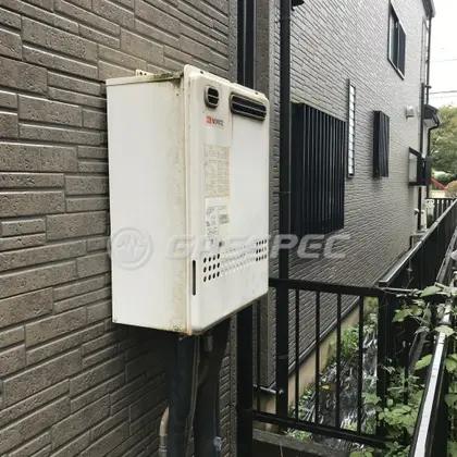 施工前の給湯器（GT-2422SAWX）