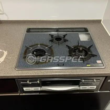 施工前のビルトインガスコンロ（RBG-N31A8GS3R）
