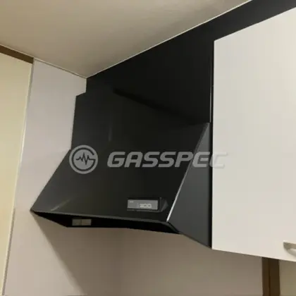 施工前のレンジフード