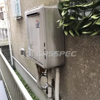施工前の給湯器（RUF-A2000SAW）
