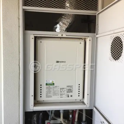 施工後の給湯器（ノーリツ GT-2460SAWX-H-1 BL）
