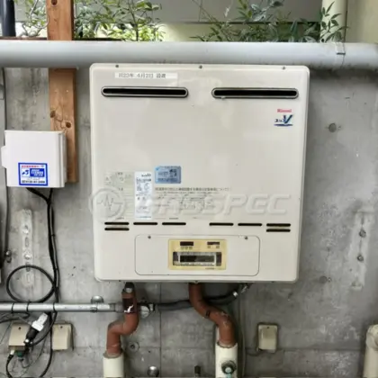 施工前の給湯器（RUXC-V5002MW）