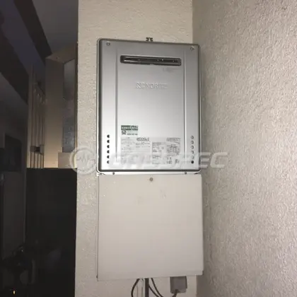 施工後の給湯器（ノーリツ GT-C2462SAWX BL）
