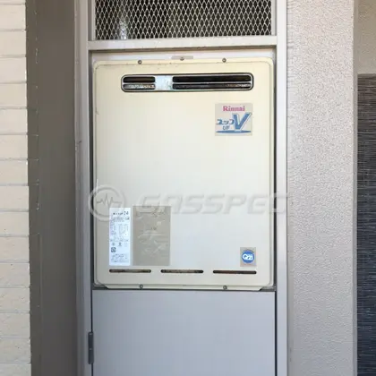 施工前の給湯器（RUF-V2401SAW）