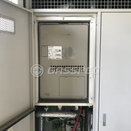 施工前の暖房熱源機（GTH-2417AWX3H-H）
