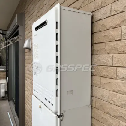 施工前の給湯器（GT-2450SAWX）