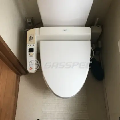 施工前の便座（TCF251R）