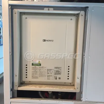 施工後の給湯器（ノーリツ GT-2460SAWX-H-1 BL）