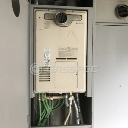 施工前の暖房熱源機（RUFH-V2400SAT2-6）
