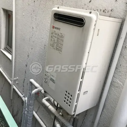 施工前の給湯器（GQ-2421WZ-2）