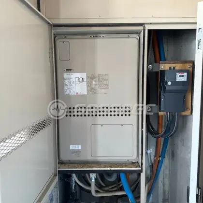 施工前の暖房熱源機（GTH-2413AWXH-H）