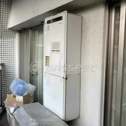 施工前の暖房熱源機（RUFH-V2400AW2-3）