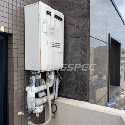 施工前の暖房熱源機（GTH-2434AWX）