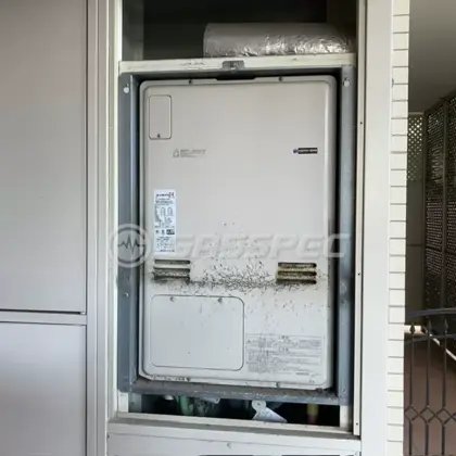 施工前の暖房熱源機（RUFH-K2400SAU2-6）