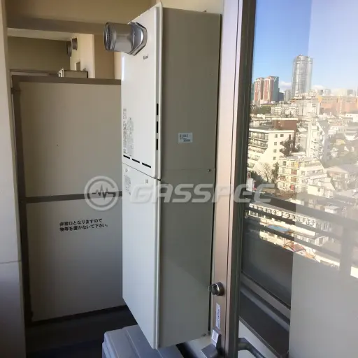 交換後の給湯器（リンナイ RUF-A1605SAT(B)）