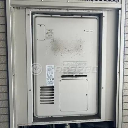 施工前の暖房熱源機（RUFH-V2400AU2-3）